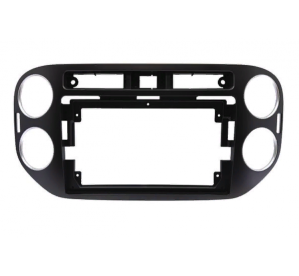 WM рамка Volkswagen Tiguan / 2011-2017 / 9 дюйм черная
